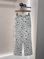 chane*2025新品上架 印花衬衫抽绳长裤套装 定制Yb进口斜纹稠面料 透气性佳 柔软亲肤 翻领长袖衬衫长裤套装 上衣清凉微透高腰抽绳直筒长裤 黑白两款色感
