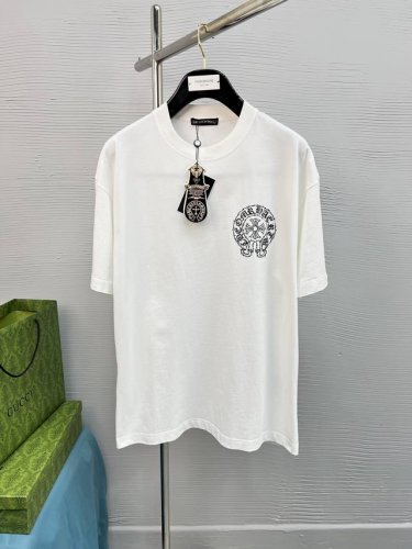 高品质 Ch克罗心、25Ss经典配色T恤新品！！款式相当的青春活力，朝气澎湃！！新一季主打的小熊系列，采用一级印烫的高规格标准.色调过渡呈现的立体感很强，优选2
