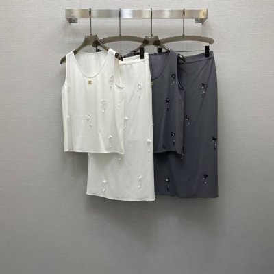 Cc*25Ss 性感V领金属扣点缀重工手工钉珠背心上衣半裙套装 高级面料 颜色:图片2色 面料 时装醋酸面料 Smlxl