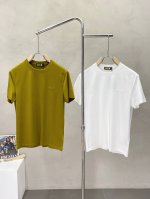 Zilli独家专供新款原单男士休闲短袖 高端定制 高端版本 时尚百搭爆款进口面料 手感超柔软细腻 穿着亲肤舒适 高端精品 代工厂p精细做工 上身非常赞 男士必备