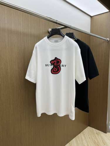 新款 Bbr 2540Fw春夏新品圆领打底外穿T恤，立体感Logo微廓形半袖活性纯棉打底T恤，棉，手感面糯有骨感，柔而有韧性。工艺处理，韧性和抗皱性能得到大幅度