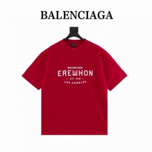 本地自取170 balenciaga 2025Ss Erewhon超市联名合作限定短袖T恤“顶流工作服”。Erewhon是被冠上超市届爱马仕的全美最贵超市，这次