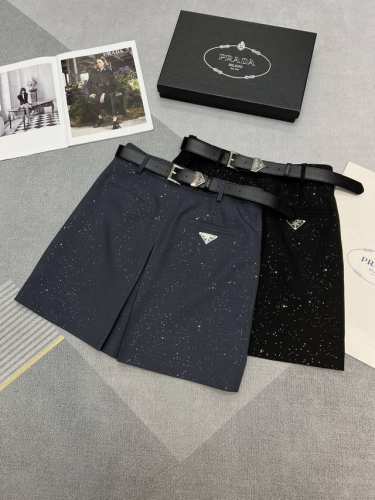 P310高品质Prad*25年早春新款银光点小亮片半裙 三角牌Logo设计 搭配高级定制腰带 灰色黑色Sml
