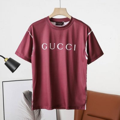 上新 顶级复刻版本 Gucci 古驰 25Ss早春新款 Gc饰印花短袖 轻奢主义 男女日常通勤穿搭必备单品 正确版本 欢迎对比 详细特征 24S特种纺织紧密棉