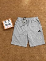 Adidas 阿迪夏季最新款基础灰色五分休闲短裤 采用重磅华棉面料，触感柔和、垂感强，穿着体验感好 4-5级水洗色牢度不易褪色 面料采用水洗印染工艺 水洗不褪色