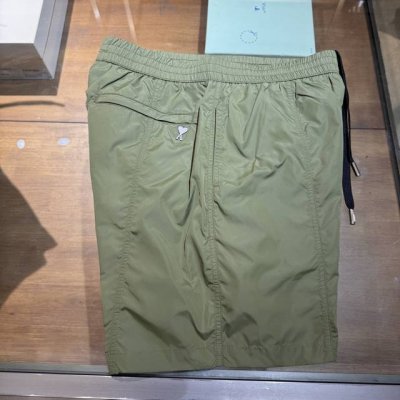 绿色 实物接近图1色