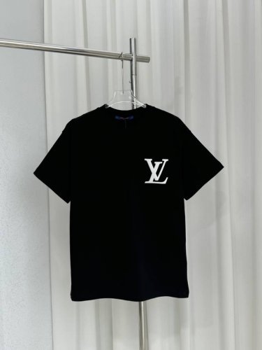 Lv路易威登2025早春新款后背棋盘格字母Logo短袖T恤 定制310G双纱纯棉面料 尺码：S-Xl