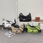 70，Nike耐克 男女情侣款户外运动斜挎包时尚潮流休闲邮差包街头个性大容量骑行单肩包 尺寸:33×22×15