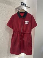 P310Dio*2025新品上架 抽绳工装连衣裙 定制Yb环保再生尼龙材质 质地轻薄透气 舒适好穿 拉链半开襟连衣裙版型 宽松舒适可调节 腰间抽绳轻松划分上短下
