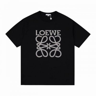 顶级版本 款号K492 Loewe 罗意威新款烫钻短袖T恤短袖 妥妥的纯欲天花板本命黑T 烫钻搭配黑Tsao里Sao气有点小高级 纯棉260G双纱面料 三标水洗
