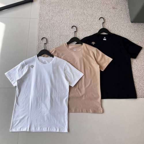 80【平铺图】 descente/迪桑特2025Ss新款后背印花圆领短袖T恤 高端户外品牌，东西也着实不错，很有特点，超级舒适！品质很到位，采用科技冷感面料，面