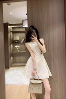 欧货新款时尚无袖连衣裙 高品质放心推 经典简约 时尚减龄 舒适不挑人 上身美美美~大爆款 两色Smlxl