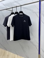 arc*始祖鸟 2025Fw春夏新品圆领打底外穿T恤，立体感半袖纯棉打底，手感面糯有骨感，柔而有韧性。工艺处理，韧性和抗皱性能得到大幅度提高。剪裁很到位，胸前L
