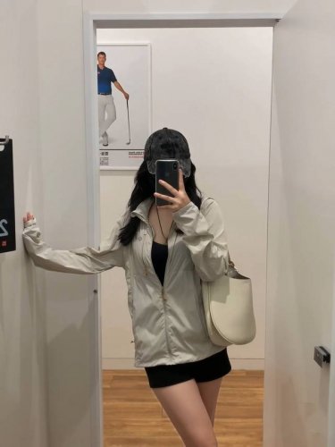 露露Lululemon 骑行防晒天花板！Lululemon 2025 新款炸场 骑行党看过来！Lululemon 2025 夏季新款防晒衣简直为骑行量身定制，3
