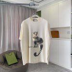 Gucc*古驰 2025夏季新款 个性字母Logo印花 定制面料300G 短袖T恤 男女同款 颜色：杏色 湖绿色 尺码: S M L Xl Xxl 五个码