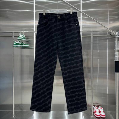 balenciaga巴黎世家新款双B字母弹幕Logo满印回针牛仔裤水洗蓝双B字母弹幕Logo满印男女裤 巴黎世家Balenciaga新款双B字母弹幕Logo满印