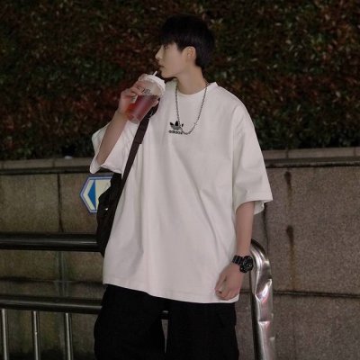 Adidas 阿迪达斯三叶草 夏季专柜同步发售经典款高克重纯棉圆领套头短袖T恤上衣 甄选260G精梳棉纯棉面料，区别市场廉价货，定制螺纹领口，胸前三叶草经典印花