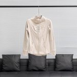 工厂p直供 Lululemon丨露露乐檬Define立领纯色瑜伽服 配色：砂石色 尺码：2 4 6 8 10 12