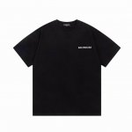 Balenciaga 巴黎世家前后字母短袖， 品质升级，精致做工，手感柔软，充满了复古工艺还拥有厚实的手感，标志性的图标，独有的辨识度。高克重纯棉质感一流！男女