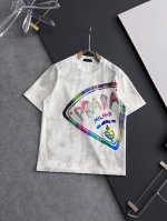 2025独家 新品！Prad*爆款 爆款现货春夏短袖，简约基础衣橱神器， 休闲百搭必备款 做工走线质感一流，两色推荐 微宽松版型 码数M-3Xl