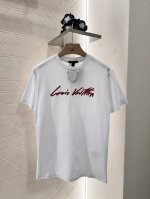 Louis Vuitto*2025新品上架 圆领刺绣字母链条 定制Yb原生全棉材质 透气舒适 质感十足 廓形Oversized宽松T恤裁剪 凸显品牌格调 采用克
