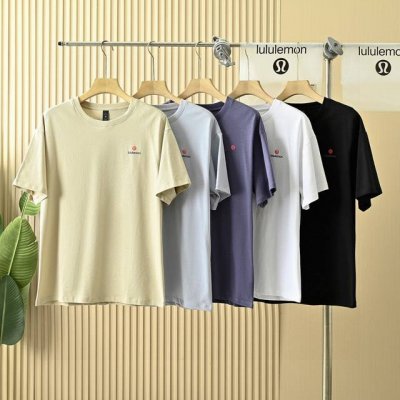 上新 男款女款 五色经典 露露Lululemon2025夏季纯棉T恤短袖可搭配情侣款男款女款同款！ 尺码:S ，M，L，Xl 颜色: 黑色,白色,麦色，浅宝蓝，