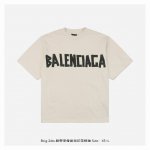 Balenciaga 巴黎世家 24Ss 胶带字母发泡印花短袖 -印花呈现细格子纹路的发泡实体重叠感 复古纯棉质面料采用32S精棉双纱平纹300克；搭配32S