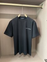Lv 官网同款 官网同款 官网同款 重磅推荐！2025Ss夏装新品 专柜在售 最新系列图案Logo短袖T恤 必须人手一件的节奏！进口顶极丝光面料，极为亲肤舒适