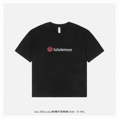 lululemon 露露 25Ss Lulu标语印花短袖 面料采用230克重精梳棉 定制32支1*1螺纹 成衣两遍水洗处理 面料舒适亲肤无异感 定制定染面料 纺
