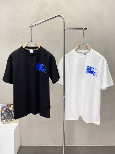 burberry巴宝莉独家专供新款原单男士休闲短袖 高端定制 高版本 时尚百搭爆款进口面料 手感超柔软细腻 穿着亲肤舒适 高端精品 代工厂P精细做工 上身非常赞