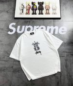 斯图西皇冠系列 专柜款复古情侣 印花短袖T落肩袖 重磅280G精梳棉材质 透气舒适 版型宽松 进口外贸级专柜印花，随意搓洗不褪色不变形。 情侣款 男女同款哦