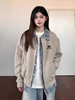 200。巴黎世家Balenciaga 炸街王炸巴黎世家 Cleanfit 假俩件夹克，解锁美式慵懒高级感！ 宝子们！巴黎世家又来搞事情了！这件美式 Cleanf