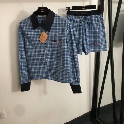 款号20252430 Miumi*新款格子纯棉套装，胸前Logo刺绣 拼色翻领长袖衬衣+短裤，蓝色，Sml， M码；肩宽41，胸围94，袖长56，衣长52；腰围