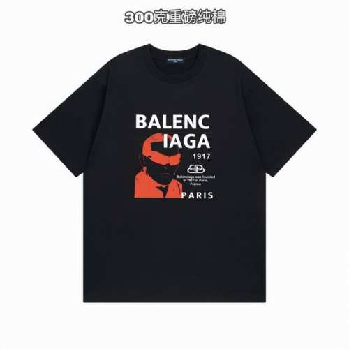 巴黎世家Balenciaga 1917眼镜人个性字母印花短袖百搭T恤短袖情侣款 面料：重磅双纱300G纯棉新疆长绒棉越洗越有质感穿上去不松垮不起球不掉色。 克重
