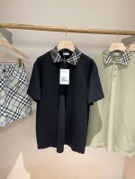 小格纹衣领棉质polo衫 Bur王牌尖货，镇店之宝 2025 男士polo衫带着教科书级质感登场，从金融街到高尔夫球场都能 Slav的英伦荷尔蒙。建议直接收藏发
