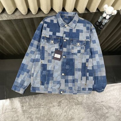 外套180 裤子170 Louis Vuitton 路易威登24Fw Lv明星同款棋盘格马赛克牛仔外套长裤套装 原 ,000购买，直筒宽松版型、丹宁布铺陈全幅