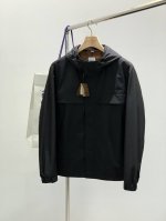 Burberry 巴宝莉，2025春季最新品，专柜同步有售，原单狠货，时尚休闲连帽外套，进口原版面料，上身舒适透气，顶级刺绣工艺字母图案装饰Logo，原版五金辅