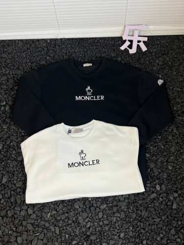 Moncler蒙口男女同款纯色时尚百搭圆领长袖户外运动休闲透气休闲套头卫衣 - 蒙口Moncler的品质 藏在每一寸面料与剪裁里 这款宽松纯色圆领套头卫衣 采用