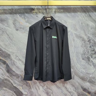 古奇 Gucci 2025春夏新款长袖 衬衫 衬衣，高端版本！专柜定制面料 透气舒适度高，细节无可挑剔，品牌元素设计理念，体现高品质。手感细腻柔软！呈现休闲裁剪