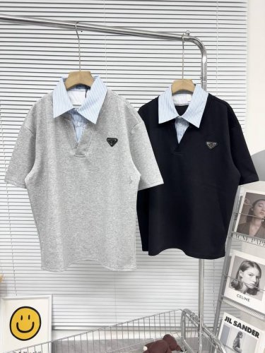 prada 普拉达25夏季衬衫领假两件polo短袖T恤男女同款半袖 面料采用高品质空气层凉感面料 手感真的一流 胸前经典三角标 这款短袖设计层次很好看 男女必备