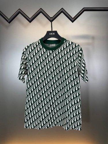 顶级代购版本★Dior迪奥Ss25春夏新款满印提花圆领T恤 1:1高品质 区别市场货 提花面料 满印Logo搭配撞色编织领设计，高端大气 时尚百搭 潮男潮女必备