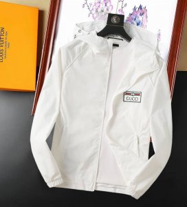 古奇 官网同款，提前发售！2025Ss开春新款男士夹克外套，原单三标齐全高端版本！，专柜定制面料 透气舒适度高，细节无可挑剔，品牌元素设计理念，体现高品质。手感