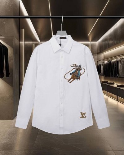 Lv 路易威登 爆款来袭 走秀款限定西部牛仔马师重工刺绣长袖衬衫 2025Ss官网新款长袖 衬衫 衬衣，精美绣花Logo 高端版本，专柜定制面料 透气舒适度高，