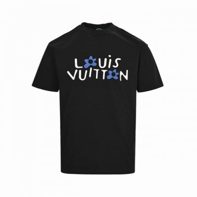louis Vuitton 路易威登 25Ss 花朵字母印花短袖 三标齐全 采用高克重克重纯棉面料 手感非常舒服 Os落肩版型 时尚又个性 超级百搭的一款 螺纹