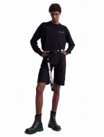 现货： # 春夏新款 品牌：Off-White 束腰款牛仔短裤 颜色：黑色 尺码：Xs-S-M-L 面料：12.5盎司100%纯棉牛仔布，老式牛仔布织法，源自西