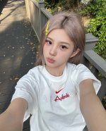 nike.红耐克钩子字母短袖白色情侣款短袖宽松版型T恤衫学院风短袖 ~260克双纱紧密纯棉面料 不起球不变形 透气舒适抗菌 ~版型比较立体男女都能穿 最大体重穿