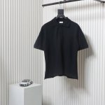 Saint Laurent 圣罗兰Slp胸口小标刺绣polo短袖 原版杭州国专4200购入，定染纱线采用252克珠地棉+羊毛混纺材质，定染75D进口绣花线，采用