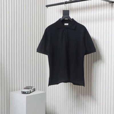 Saint Laurent 圣罗兰Slp胸口小标刺绣polo短袖 原版杭州国专4200购入，定染纱线采用252克珠地棉+羊毛混纺材质，定染75D进口绣花线，采用