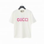 实拍细节图 +尺码表 Gucci 古驰 粉色Logo刺绣圆领短袖 定织克重230针织棉，21支有机麻棉混纺面料，原身布切捆条做罗纹，原版定染颜色，采用进口田岛刺