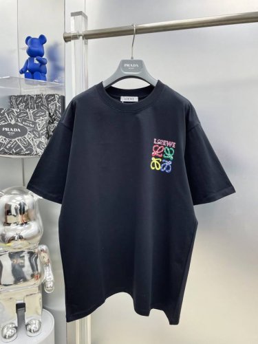 loe 罗意威 高克重 2025夏季新款手绘涂鸦彩色迷宫字母印花Logo最新品短袖 Dd 专柜同步有售，原单狠货，时尚进口原版科技面料，上身舒适透气，原版定制五